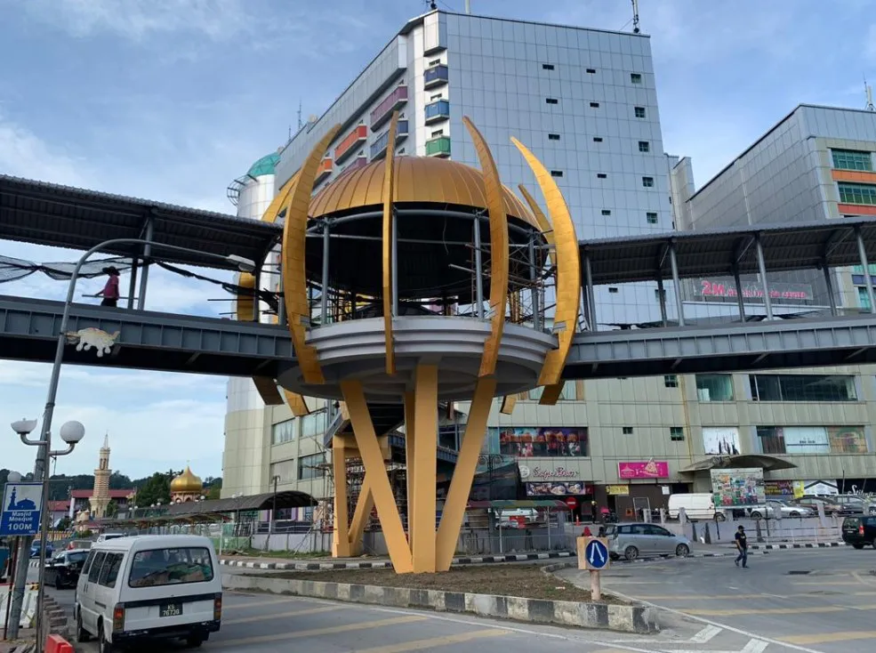 Pedestrian Overhead Bridge at the Intersection of Jalan Buangsiol, Jalan Bangkita & Jalan Wong Tsap En, Limbang